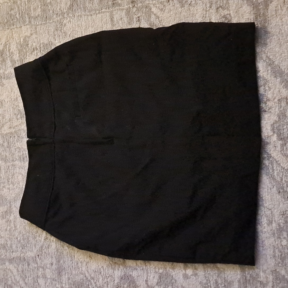 H&M Pencil Skirt - Picture 2 of 4